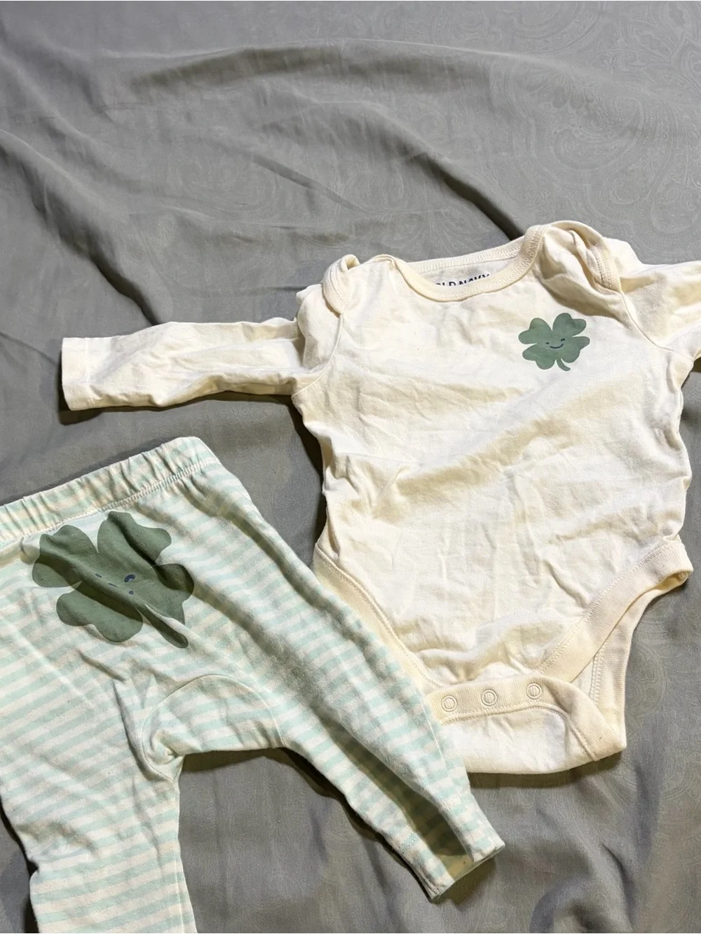 Old Navy Cream and Green Baby Matching Set